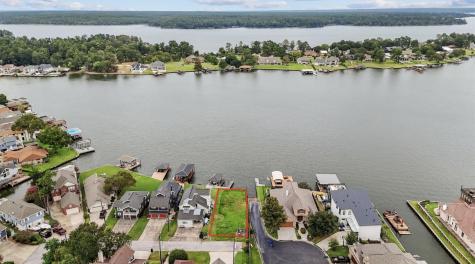 243 Clear Water Street E Montgomery TX 77356