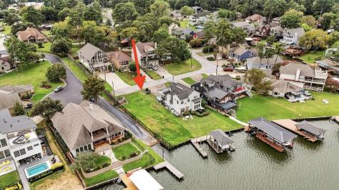 243 Clear Water Street E Montgomery TX 77356