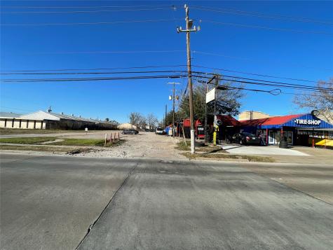 4920 W 34th Street Houston TX 77092