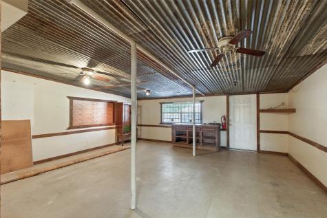 31565 Fm 1736 Road Hempstead TX 77445