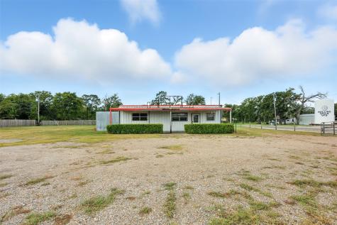 31565 Fm 1736 Road Hempstead TX 77445