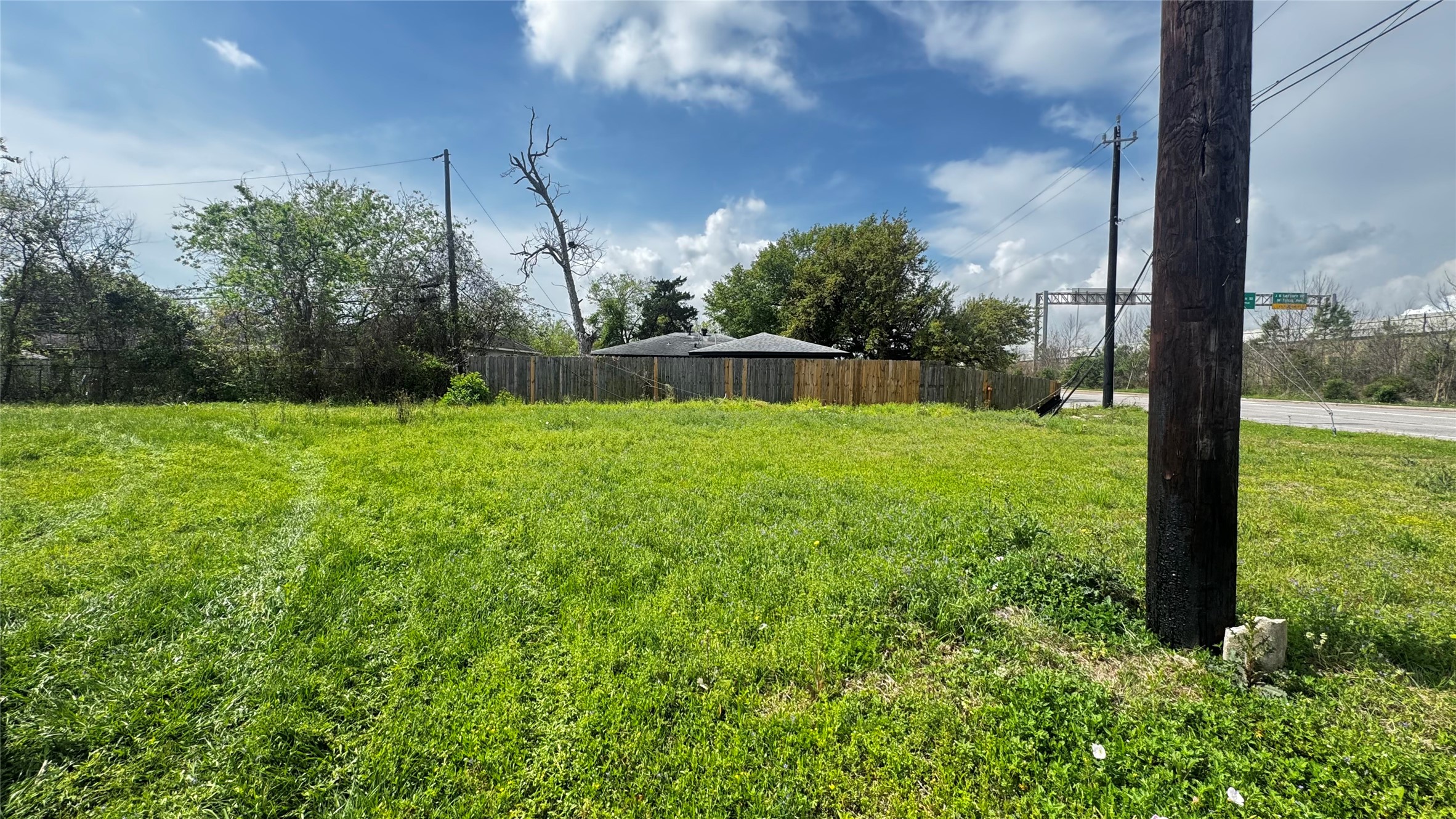 2109 W Texas Avenue Baytown TX 77520