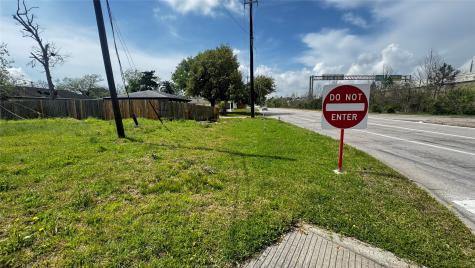 2109 W Texas Avenue Baytown TX 77520