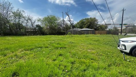 2109 W Texas Avenue Baytown TX 77520