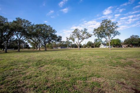 1310 N Wharton Street El Campo TX 77437