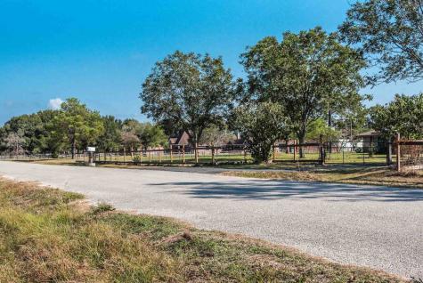 000 W Hidden Lake Lane Richmond TX 77406