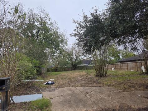 7111 Towerview Lane Houston TX 77489