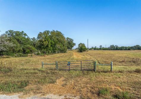 1463 County Road 324 Lincoln TX 78948