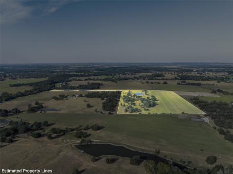 1463 County Road 324 Lincoln TX 78948