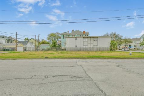 1628 Sealy Street Galveston TX 77550