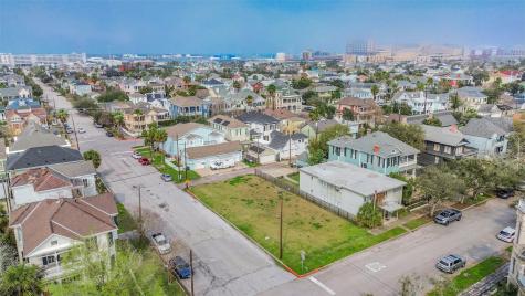 1628 Sealy Street Galveston TX 77550