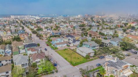1628 Sealy Street Galveston TX 77550
