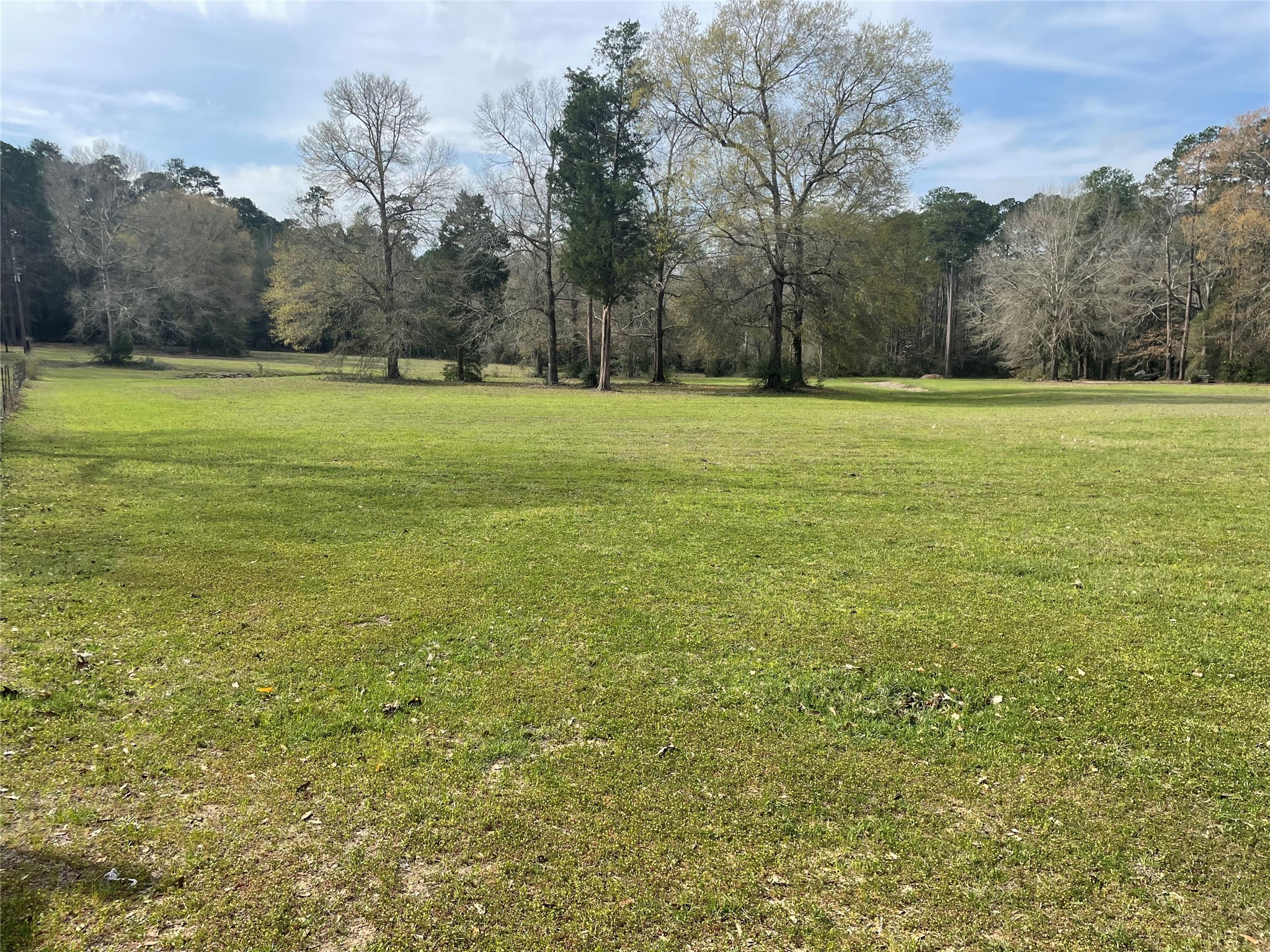 251 River Road Cleveland TX 77328