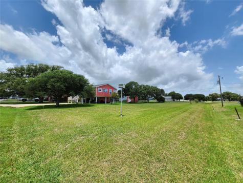 853 Swallow Drive Palacios TX 77465