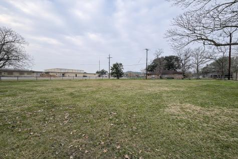315 Tennie Avenue Wharton TX 77488