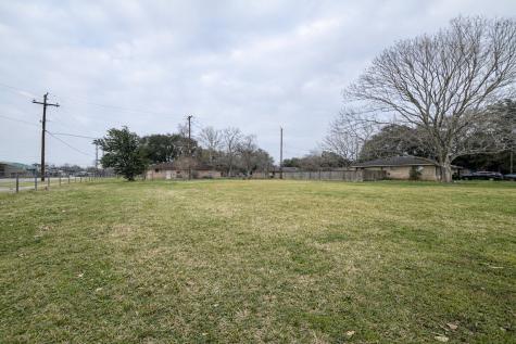 315 Tennie Avenue Wharton TX 77488
