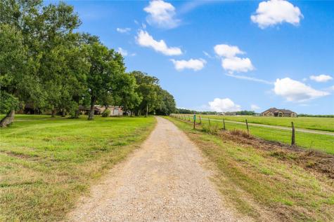 6423 Philip Evan Road Needville TX 77461