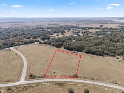 3 River Hollow Way Blessing TX 77419