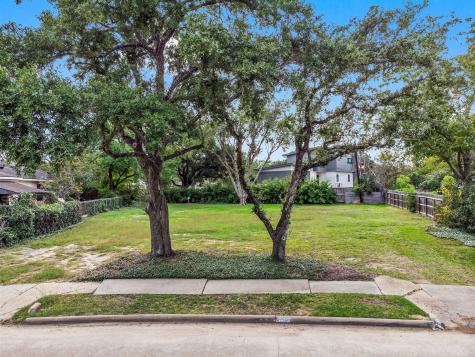 5135 Glenmeadow Drive Houston TX 77096