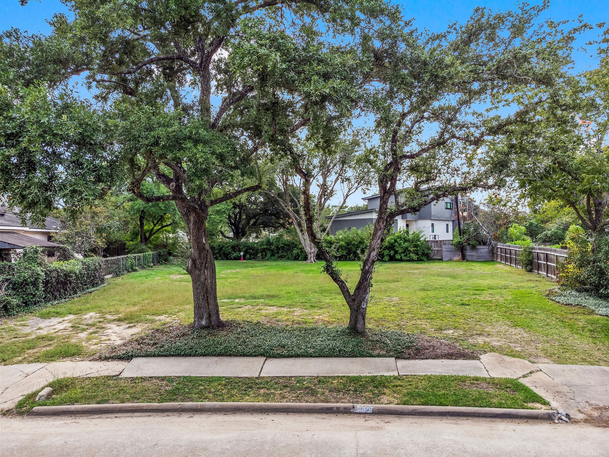 5135 Glenmeadow Drive Houston TX 77096