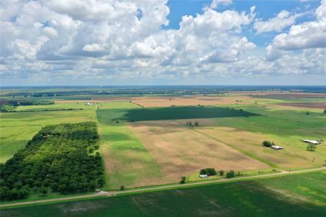 2523 S County Road 267 Elm Grove TX 77434