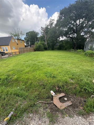 1040 Goliad Street Beaumont TX 77701