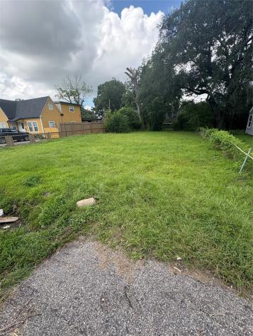 1040 Goliad Street Beaumont TX 77701