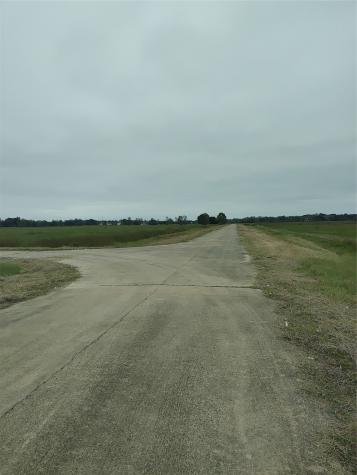 Lot 128 Stampede Trail Angleton TX 77515