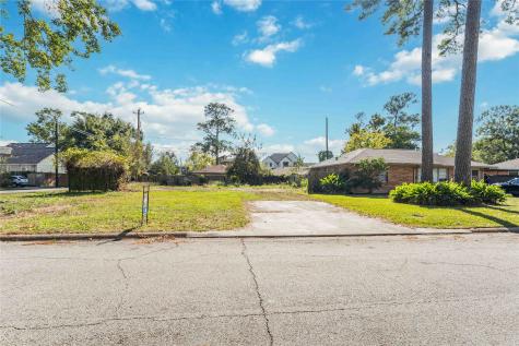 2003 Ebony Lane Houston TX 77018