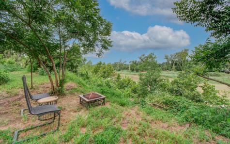516 North Street Columbus TX 78934