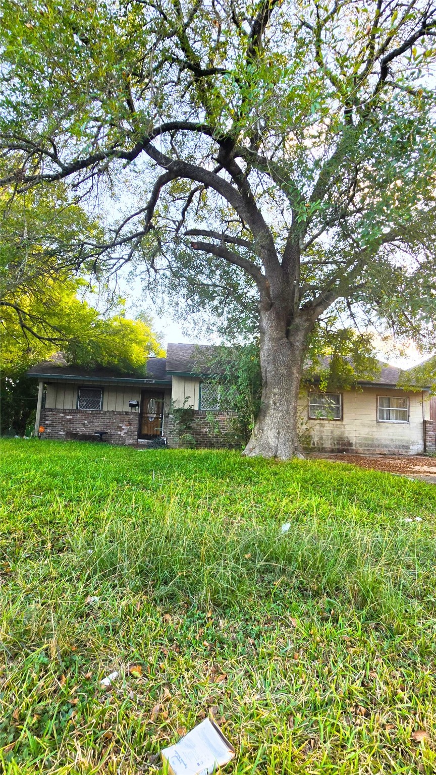 5642 Ricky Street Houston TX 77033