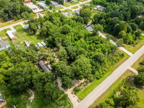 359 County Road 3417 Cleveland TX 77327