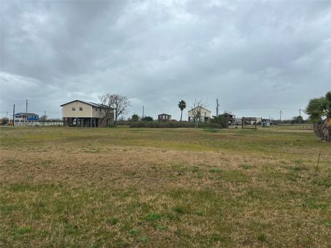 Lots 7-8 Front Avenue Port Bolivar TX 77650