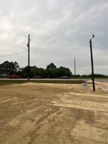 15821 Highway 36 Needville TX 77461