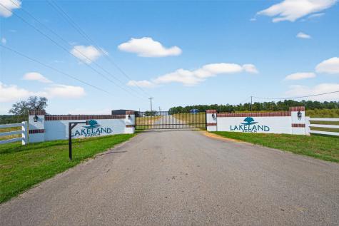 Lot 109 Lakeland Ranch Hillister TX 77624