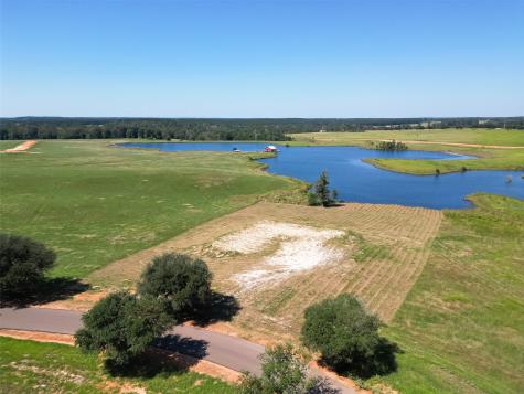 Lot 109 Lakeland Ranch Hillister TX 77624
