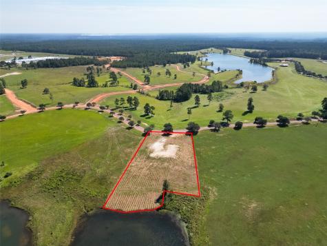 Lot 109 Lakeland Ranch Hillister TX 77624