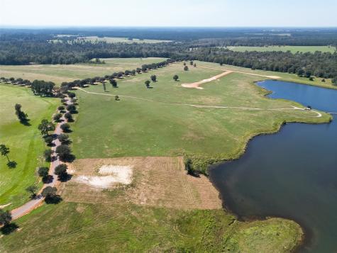 Lot 109 Lakeland Ranch Hillister TX 77624