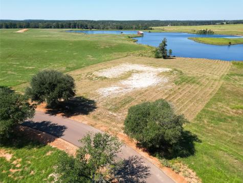 Lot 109 Lakeland Ranch Hillister TX 77624