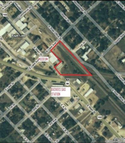 418 E Main Street Eagle Lake TX 78940