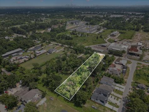 2426 De Soto Street Houston TX 77091