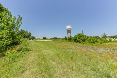 5226 N Main Street Baytown TX 77521