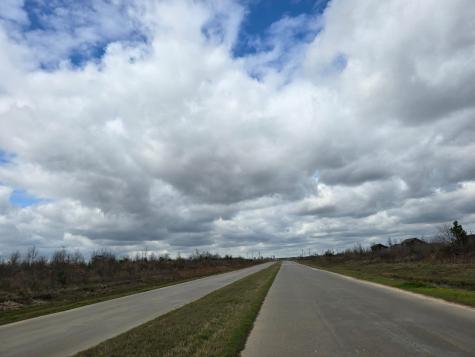 1569 Road 5894 Cleveland TX 77327
