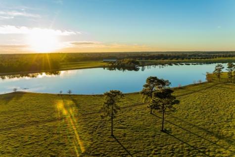 Lot 184 & 185 Hunters Creek Hillister TX 77624