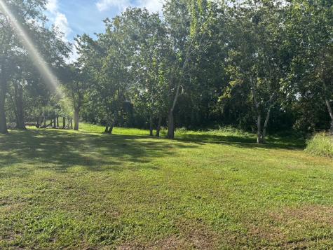 622 6th Street Eagle Lake TX 77434