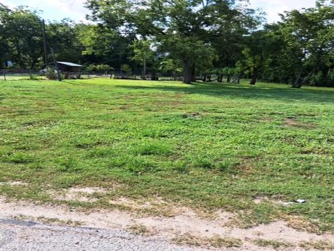 622 6th Street Eagle Lake TX 77434