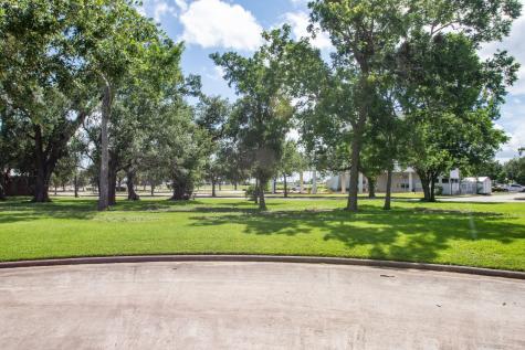 5 West Way Court Lake Jackson TX 77566