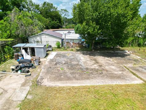 132 Reuben White Drive Crosby TX 77532