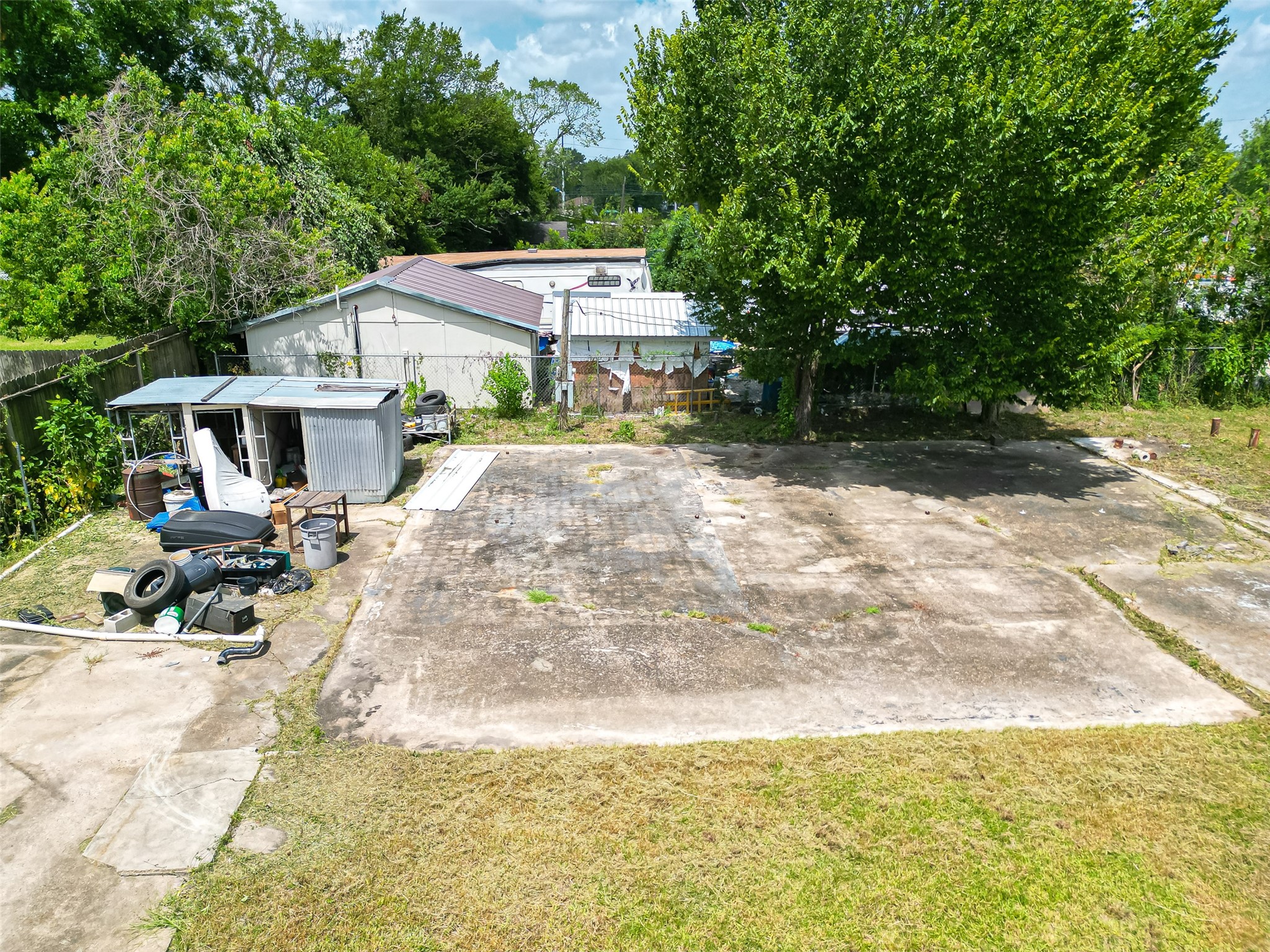 132 Reuben White Drive Crosby TX 77532