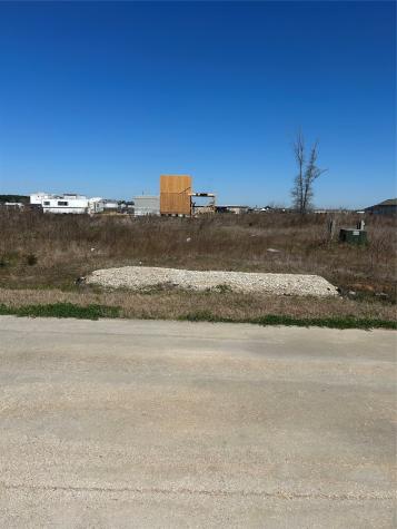 1265 Road 5720 Cleveland TX 77327